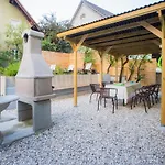 Hostel Lesce
