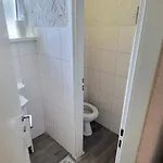 Lesce Hostel *