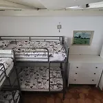 Lesce Hostel *