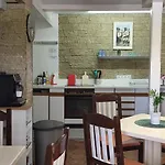 Lesce Hostel *
