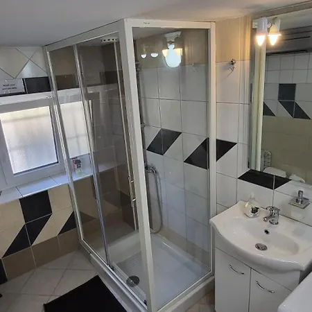 Hostel Lesce Lesce (Upper Carniola)