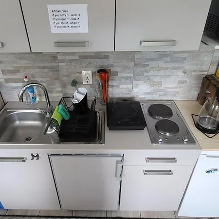 Lesce Hostel Лешче