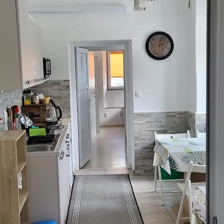 Lesce Hostel * Лешче