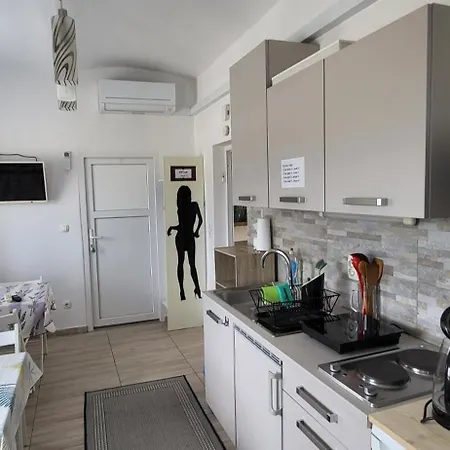 Lesce Hostel