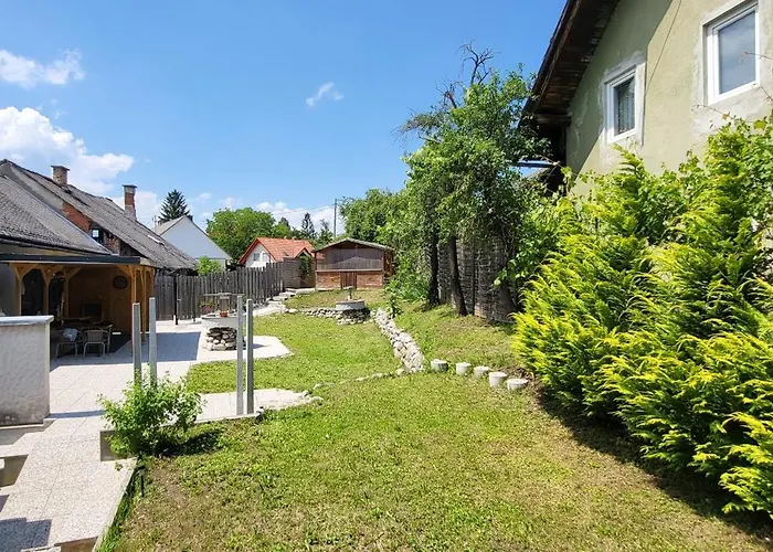 Lesce Hostel Lesce (Upper Carniola)